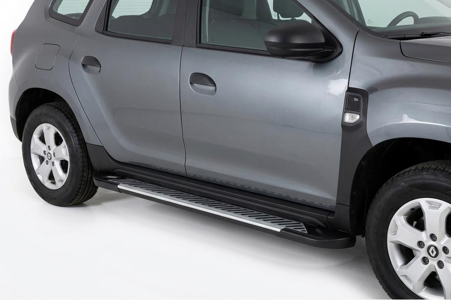 Dacia Duster 2018–2024 Boční nášlapy Line (2 ks, hliník) Image
