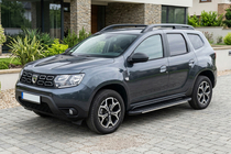 Dacia Duster 2018–2024 Boční prahy Bosphore Grey (2 ks, hliník) fotografie 1