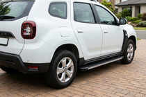 Dacia Duster 2018–2024 Boční nášlapy Maya V1 (2 ks, hliník) fotografie 1