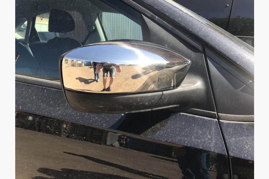 Volkswagen Polo 2010–2017 Chromové kryty zrcátek Sedan (2 ks, nerez) Image