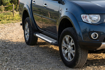 Fiat Fullback 2016– Boční nášlapy Line (2 ks, hliník) fotografie 1