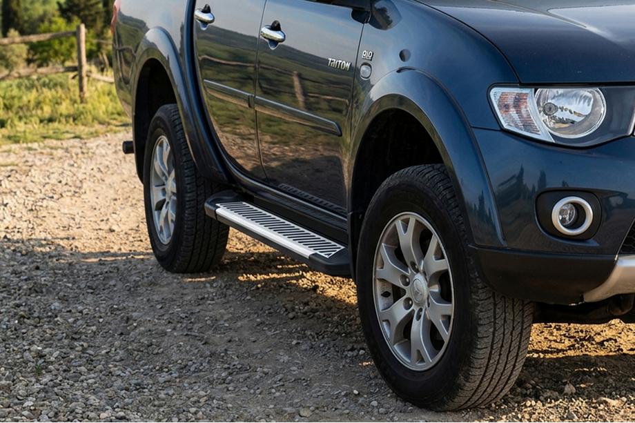 Fiat Fullback 2016– Boční nášlapy Line (2 ks, hliník) Image