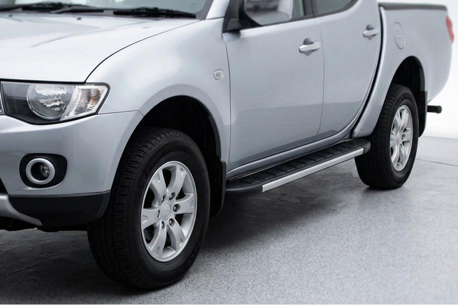 Fiat Fullback 2016– Boční nášlapy Duru (2 ks, hliník) Image