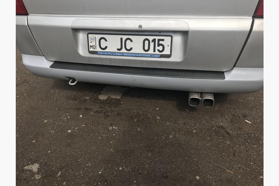 Mercedes Vito W638 1996–2003 Ochranná lišta zadního nárazníku DDU mat (ABS) Fotografie 6