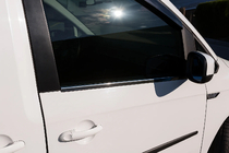 Volkswagen Caddy 2015–2020 Okenní lišty černý chrom (2 ks, nerez) fotografie 1