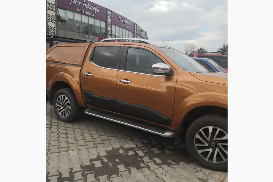 Mercedes X-Class 2017–2020 Ochranné lišty dveří (4 ks, ABS) Image