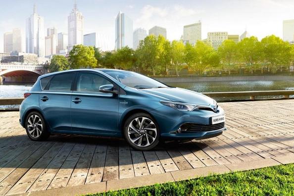 Recenze hatchbacku Toyota Auris