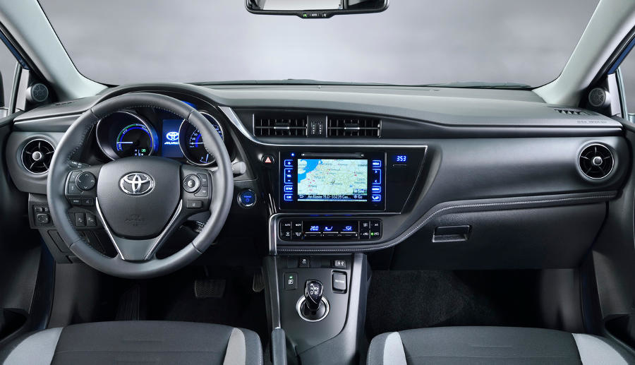 Recenze hatchbacku Toyota Auris