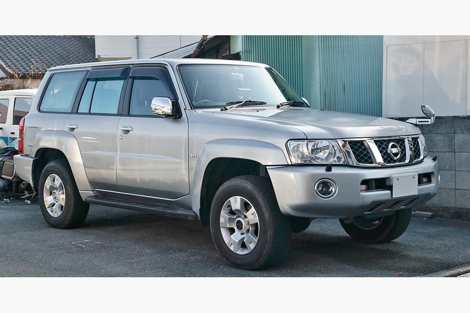 Nissan Patrol Y61 1997–2011 Sada bodykitu Safari Image