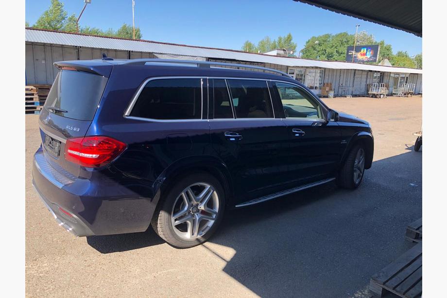 Mercedes GL/GLS třída X166 2012–2019 Sada bodykitu s kompletním nárazníkem AMG V1 (GLS63) Fotografie 5