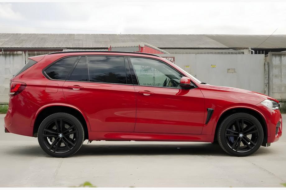 BMW X5 F15 2013–2018 Kompletní bodykit s výfukovým systémem (X5M) Fotografie 7