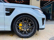 Range Rover Sport 2014–2022 Kompletní sada bodykitu pro 2014-2018 (SVR) fotografie 9