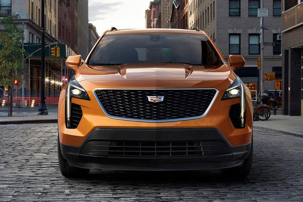Kompaktní prémiový crossover Cadillac XT4