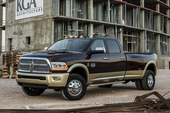Test vlajkového pickupu RAM 3500