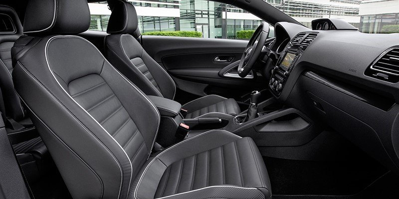 Recenze třídveřového hatchbacku Volkswagen Scirocco
