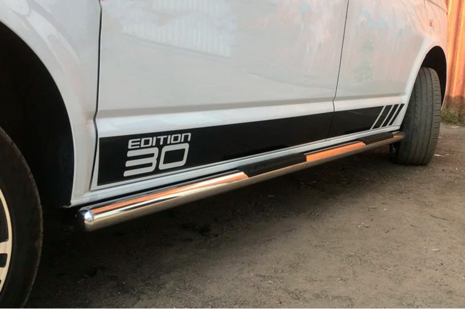 Volkswagen T6 2015–2024 Boční nerezové trubky (2 ks) Image