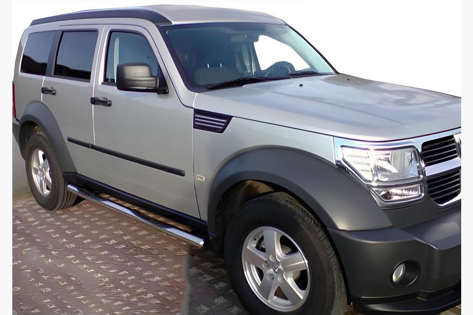 Dodge Nitro 2006–2011 Boční nerezové trubky (2 ks) Image