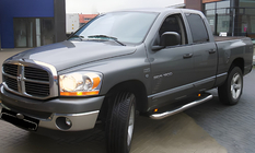 Dodge RAM (DT) 2018– Boční trubky zahnuté (2 ks, nerez) fotografie 1