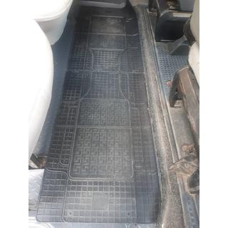 Zadní gumové koberečky do interiéru (2 ks, Polytep) Volkswagen T4 Transporter 1990–2003 fotografie 4