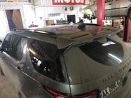 Land Rover Discovery V 2017– OEM střešní ližiny (2 ks) černé fotografie 16