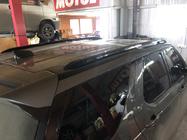 Land Rover Discovery V 2017– OEM střešní ližiny (2 ks) černé fotografie 17