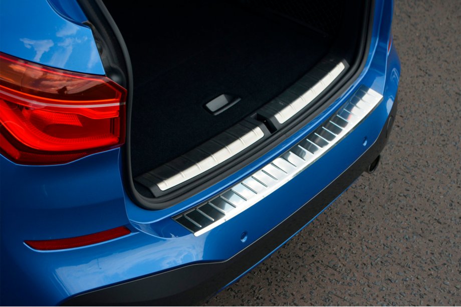 BMW X1 F48 2015–2022 Nerezová lišta na zadní nárazník OmsaLine Image