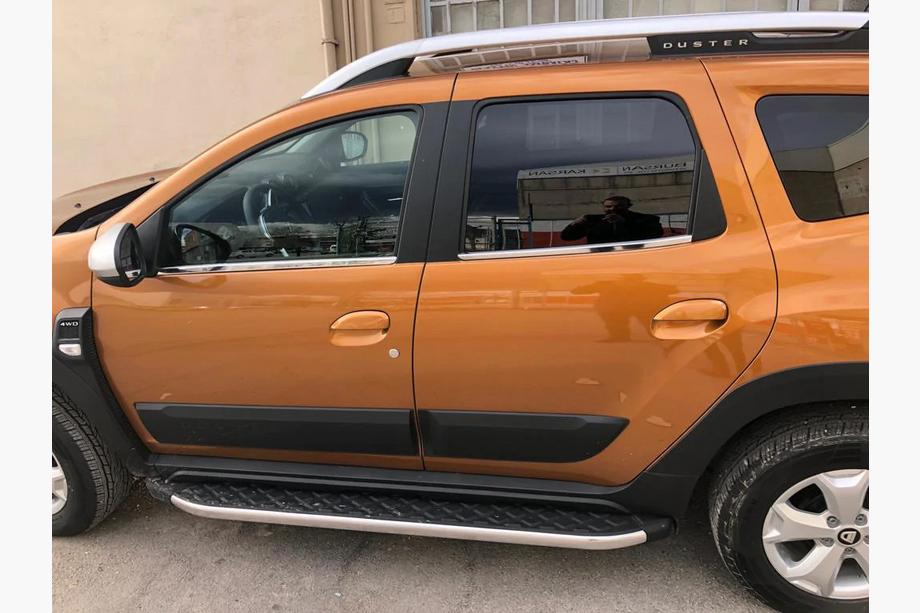 Dacia Duster 2018–2024 Spodní lišty oken (4 ks, nerez) Fotografie 4