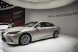 Sedan sedmé generace Lexus ES fotografie 1