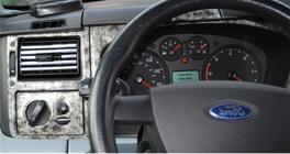 Ford Transit 2000–2014 Kryty palubní desky (2006↗) fotografie 12