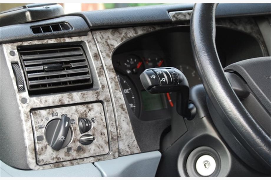 Ford Transit 2000–2014 Kryty palubní desky (2006↗) Titan Fotografie 8