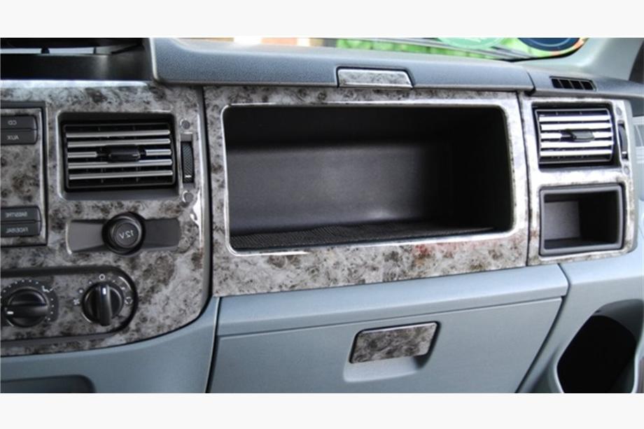 Ford Transit 2000–2014 Kryty palubní desky (2006↗) Titan Fotografie 11