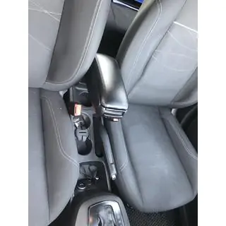Loketní opěrka Ford Fiesta 2008–2017 fotografie 3
