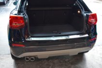 Audi Q2 2016– Nerezová lišta na zadní nárazník OmsaLine fotografie 2