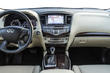 Prémiový crossover Infiniti QX60 fotografie 4