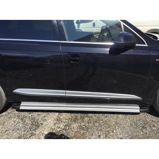 Boční prahy Maya V4 (2 ks, hliník) Audi Q7 2015–2026 fotografie 4