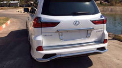Lexus LX570/450d 2008–2022 Sada bodykitu (Modellista) fotografie 3