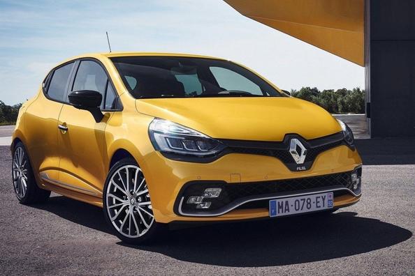 Test nabitého hatchbacku Renault Clio RS