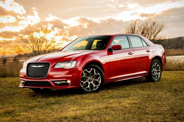 Recenze sedanu Chrysler 300 druhé generace