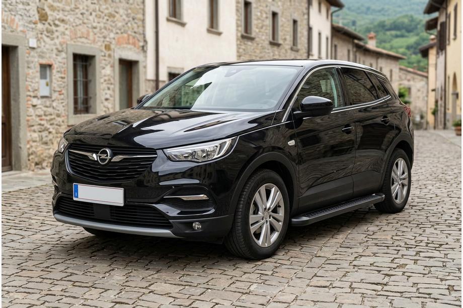 Opel Grandland X 2017– Boční nášlapy Allmond Black (2 ks, hliník) Image