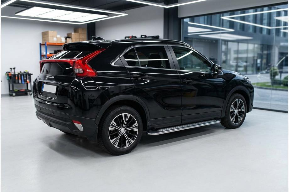 Mitsubishi Eclipse Cross 2017– Boční prahy Maydos V2 (2 ks, hliník ↗ nerez) Image