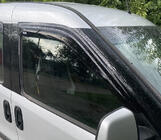 Fiat Doblo II 2010–2022 Ofuky oken (2 ks, Niken) fotografie 1