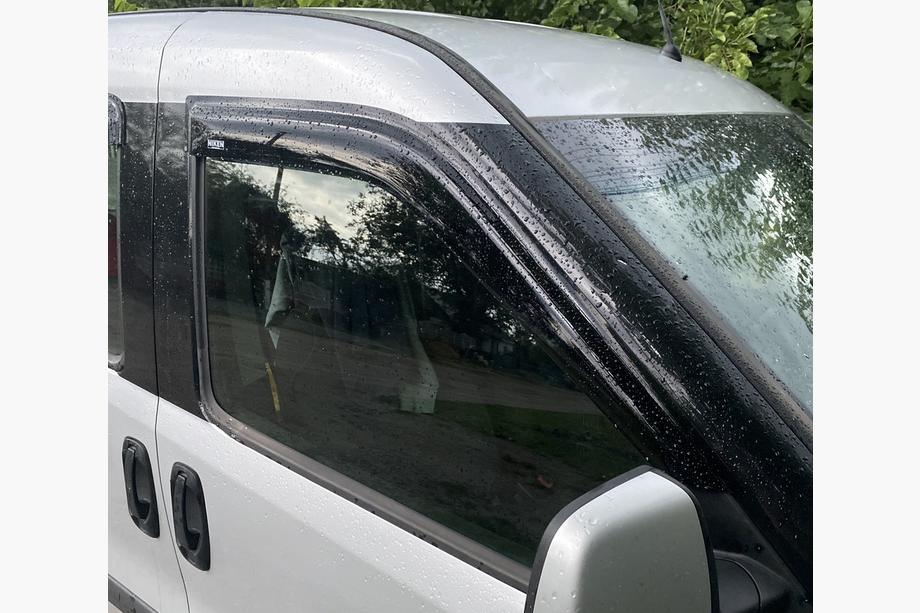 Fiat Doblo II 2010–2022 Ofuky oken (2 ks, Niken) Image