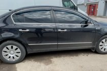 Volkswagen Passat B7 2012–2015 Okenní deflektory s chromovanou lištou SD (4 ks, EU, HIC) fotografie 3