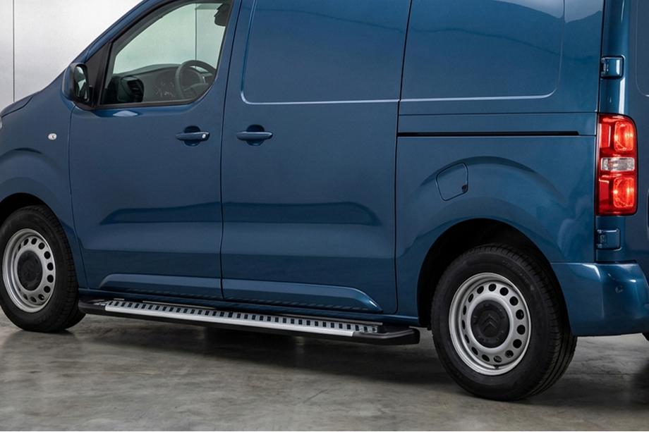 Citroen Jumpy/Dispatch 2017– Boční nášlapy Line (2 ks, hliník) Image