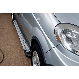 Boční nášlapy Allmond Grey (2 ks, hliník) Opel Vivaro 2001–2015 fotografie 1