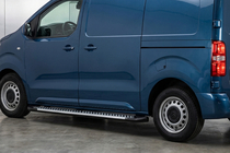 Citroen SpaceTourer 2016– Boční nášlapy Line (2 ks, hliník) fotografie 1