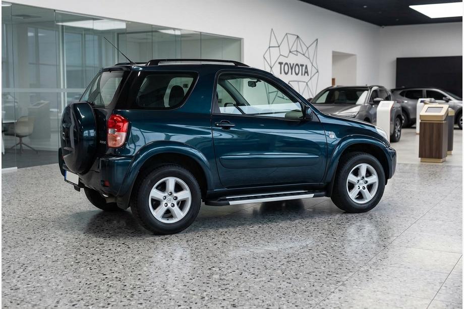 Toyota Rav 4 2001–2005 Boční nášlapy RedLine V1 (2 ks, hliník) Image