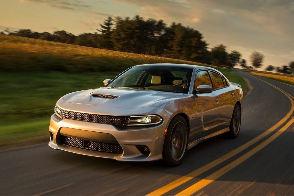 Sportovní sedan Dodge Charger sedmé generace