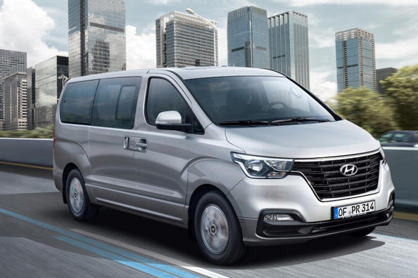 Recenze modernizovaného minivanu Hyundai H-1