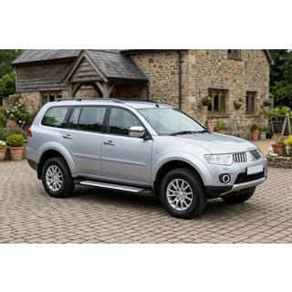 Boční nášlapy Line (2 ks, hliník) Mitsubishi Pajero Sport 2008–2015 fotografie 1